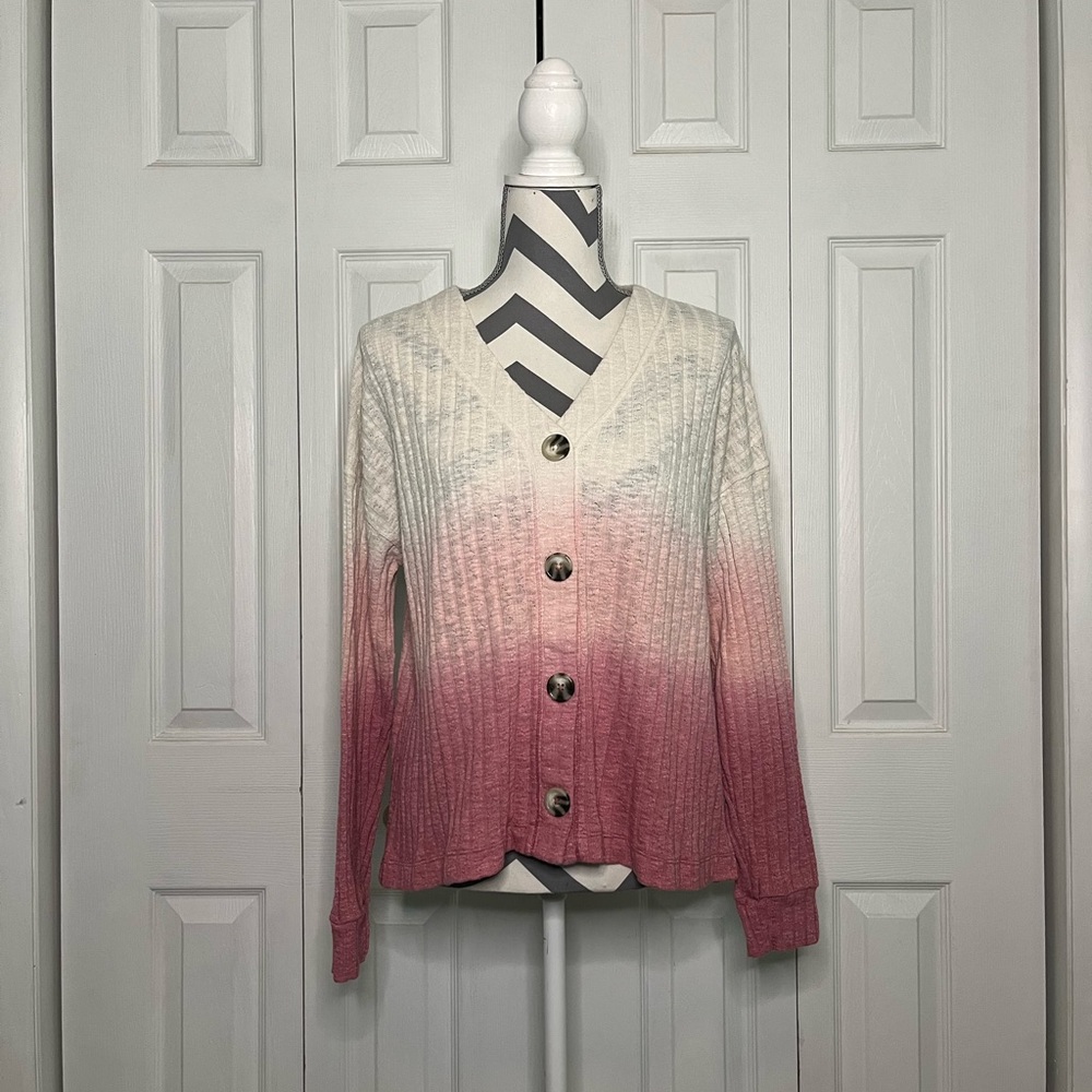 ❗️Closet Clear Out❗️Maurices Button Up Sweater